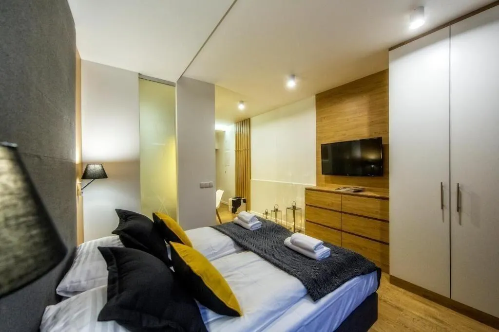Room, ApartHotel Giewont, Krakow
