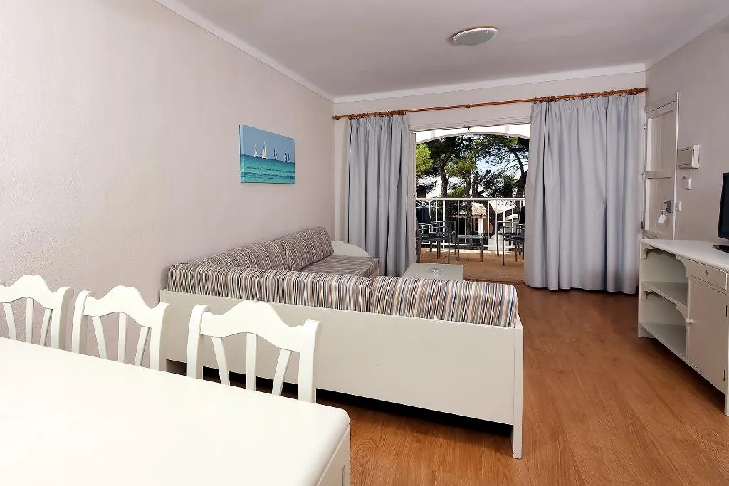 APARTMENT CAPACITY 3 TWO BEDROOMS Room, Hotel Club Es Talaial, Majorca