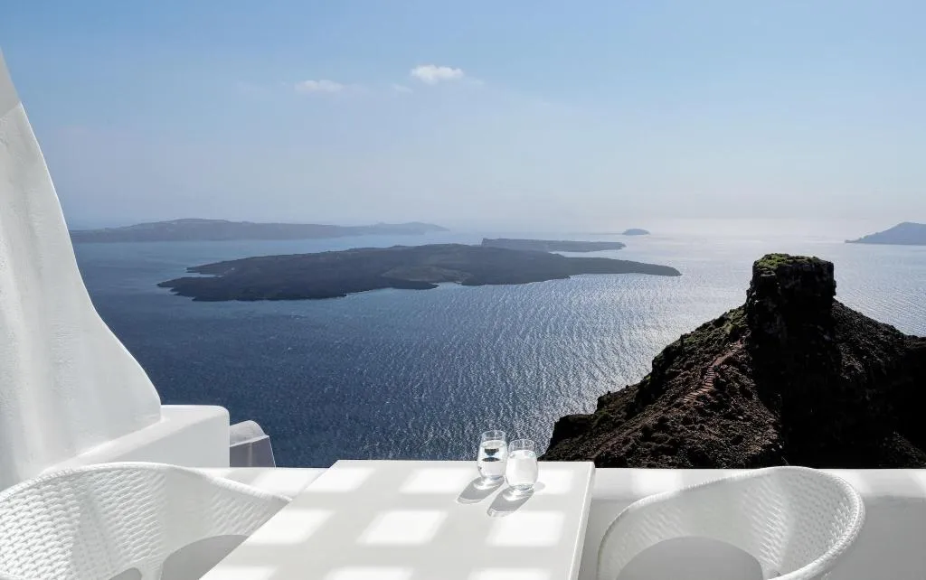 SUITE SUPERIOR Room, Tholos Resort, Santorini