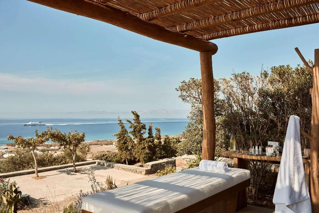 Sports and Entertainment, Diles & Rinies, Mykonos