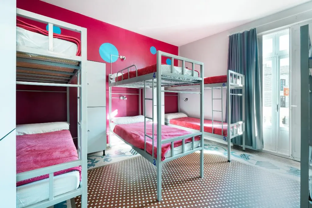 Bed in dormitory WITH SHARED BATHROOM Room, Purple Nest, Valencia