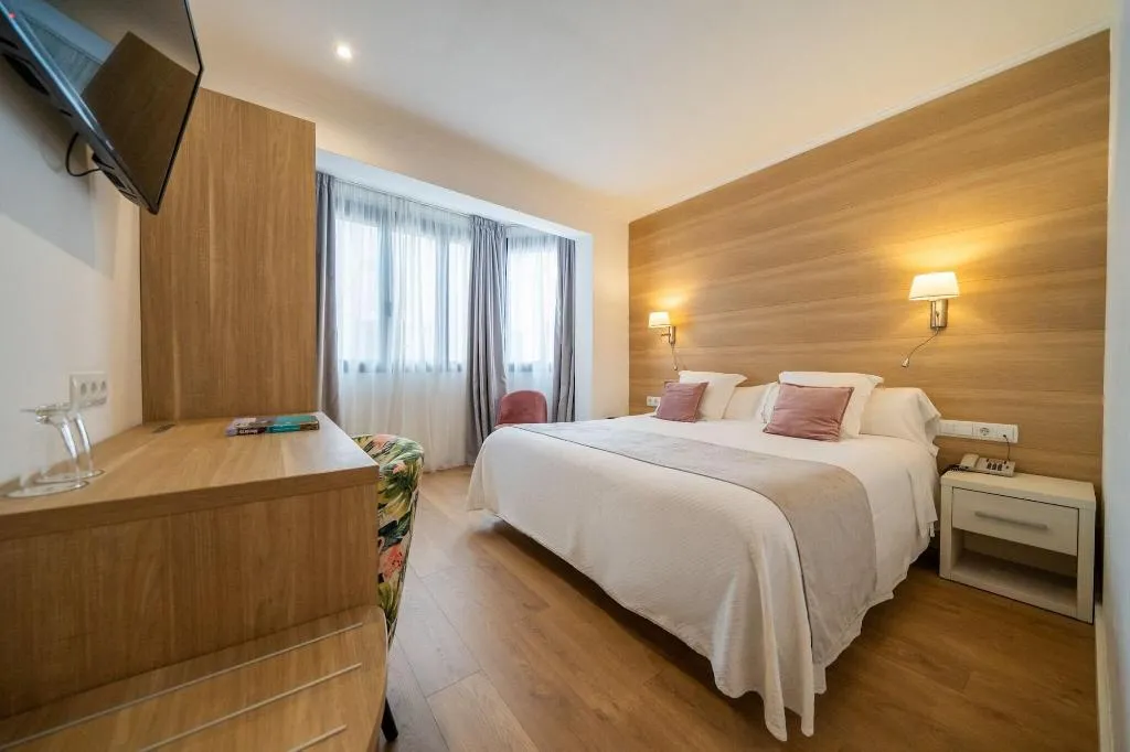 Room, Hostal Menurka, Menorca