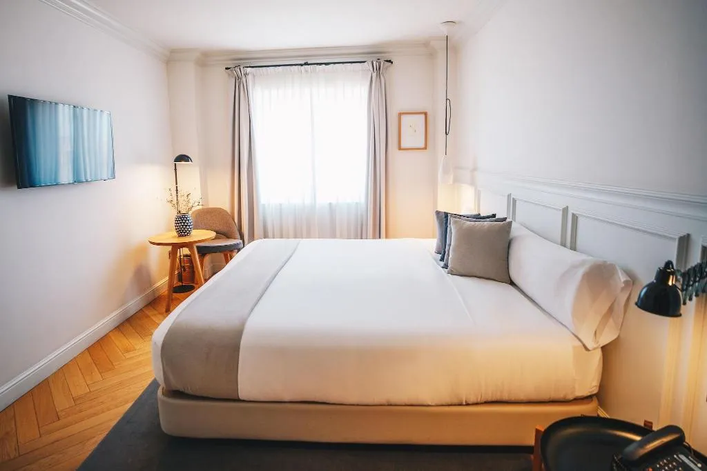 TWIN DELUXE CITY VIEW Room, Dear Hotel Madrid, Madrid