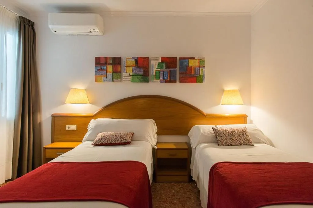 Room, Hostal Menurka, Menorca