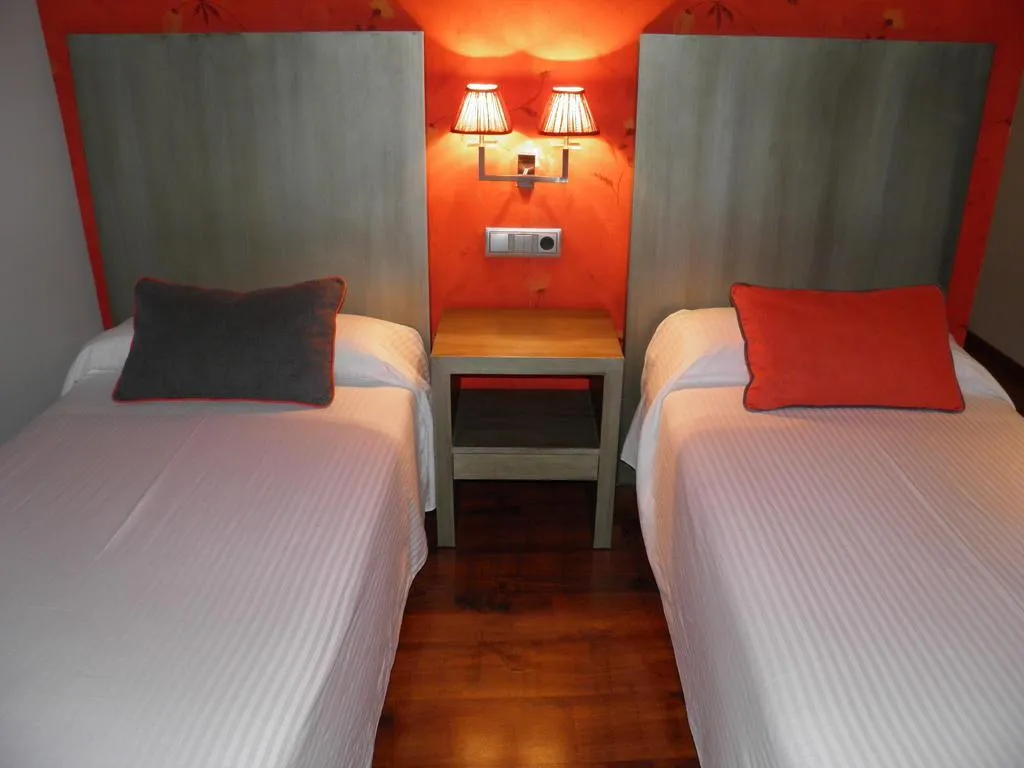 Double or Twin STANDARD Room, Annex Rey Don Jaime I, Barcelona