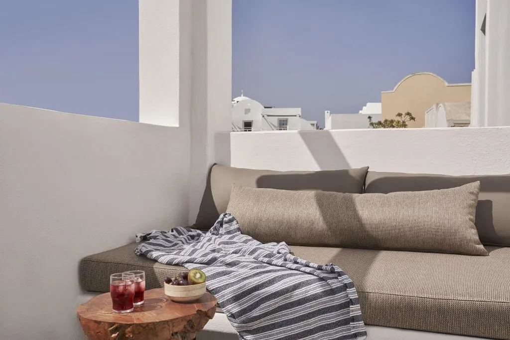 General view, Loizos Apartments, Santorini