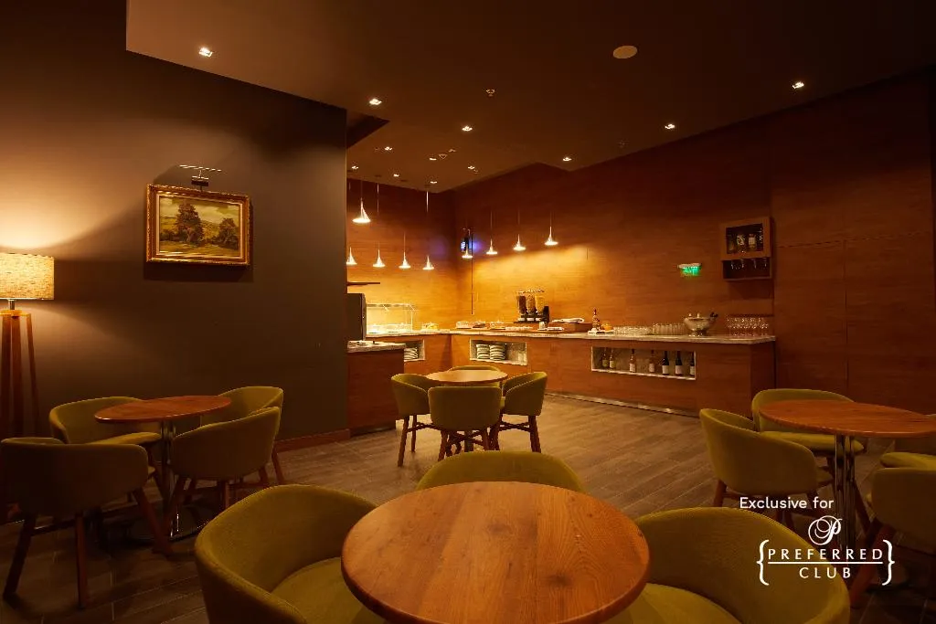 Bar, Secrets Sunny Beach Resort & Spa, Bourgas