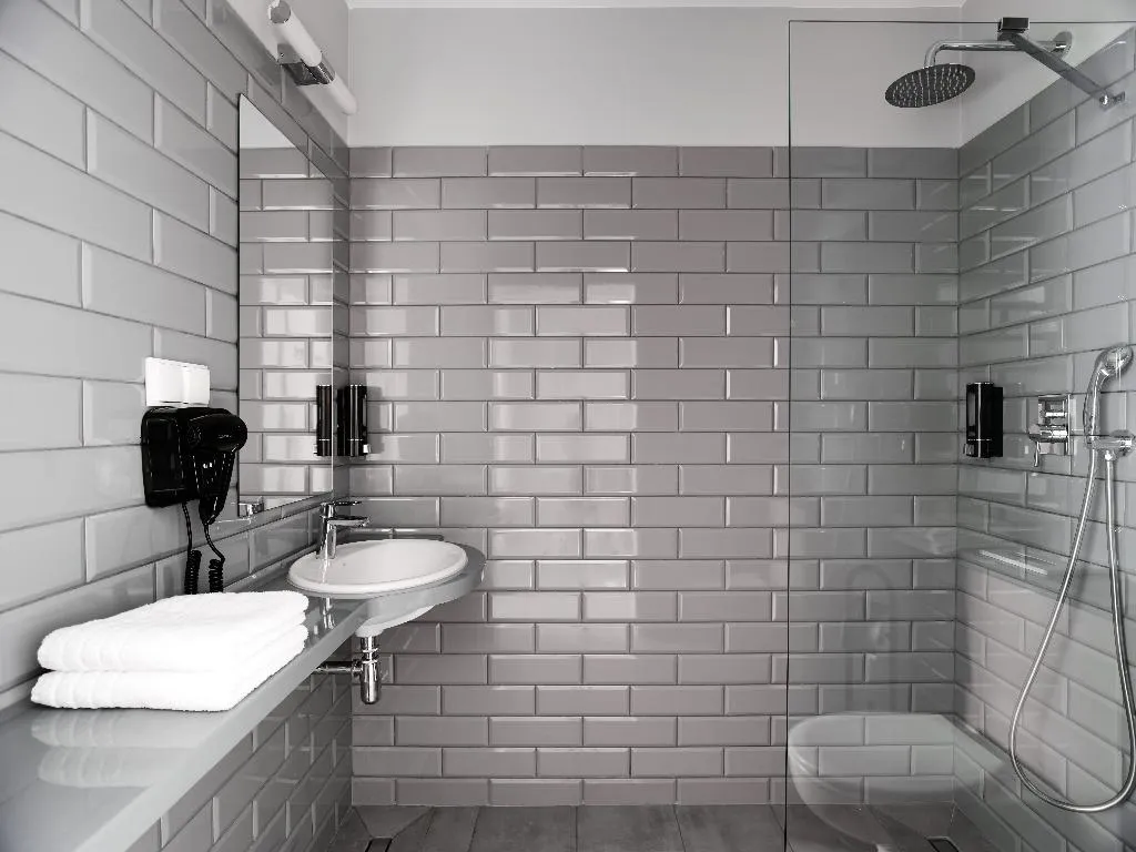 TWIN BASIC Room, Hola Gdynia, Gdansk