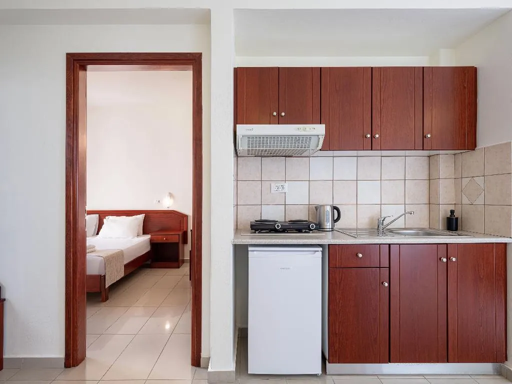 APARTMENT DELUXE ONE BEDROOM Room, Artemis Apartments, Crete