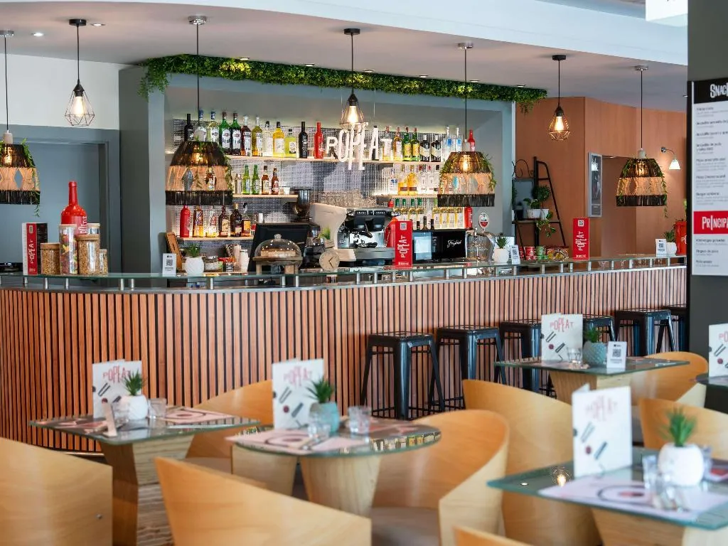 Bar, ibis Madrid Alcobendas, Madrid