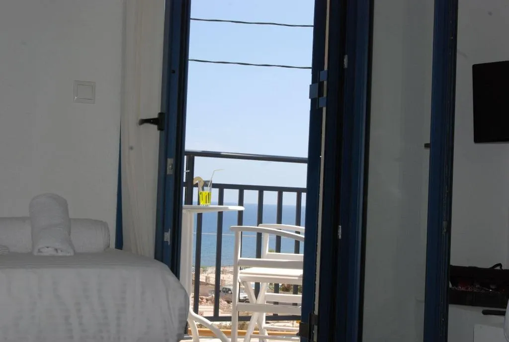 Room, Okirroi Villas and Apts, Crete