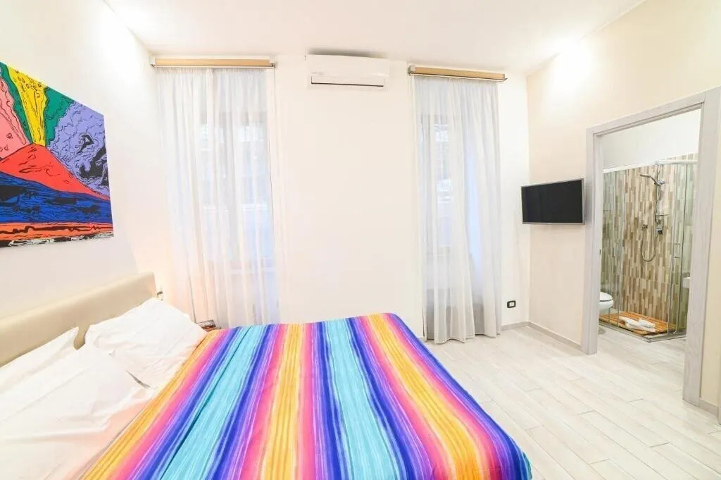 Room, Residenza Suarez, Naples