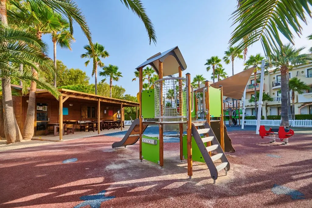 Sports and Entertainment, Hipotels Mediterraneo Club, Majorca