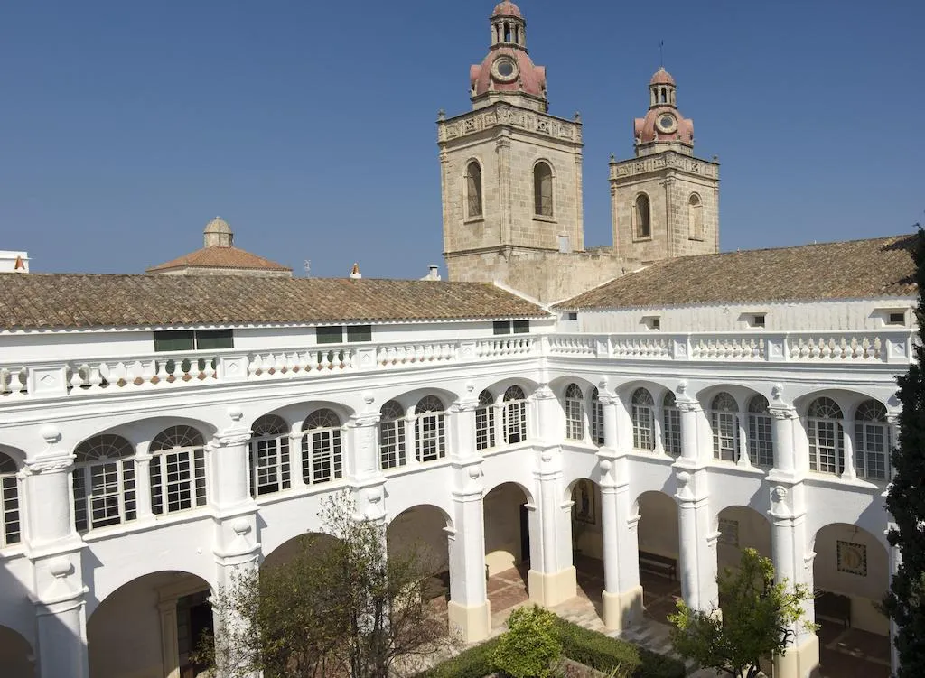 Terrace, El Claustre de Ciutadella, Menorca
