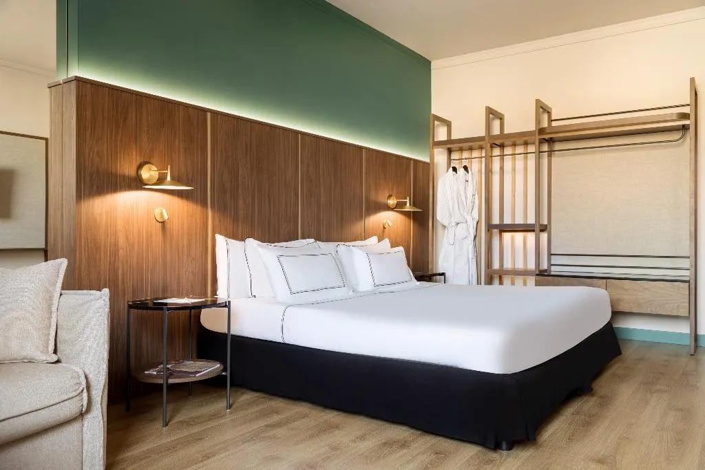 FAMILY ROOM STANDARD Room, Melia Milano, Milan