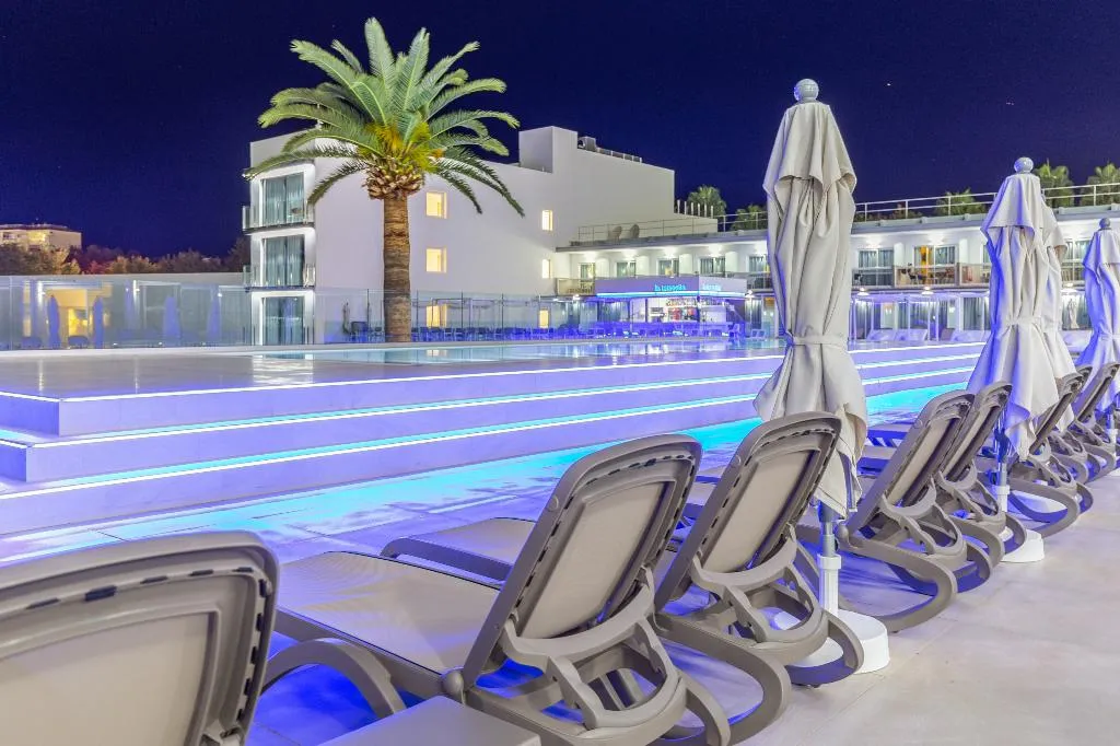 Terrace, Samos, Majorca