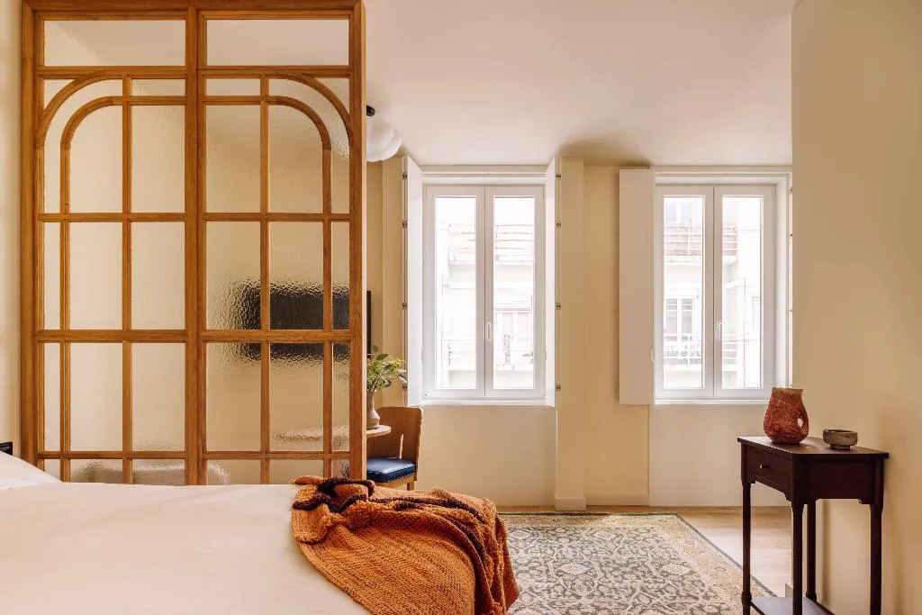 DOUBLE STANDARD Room, Locke De Santa Joana, Lisbon