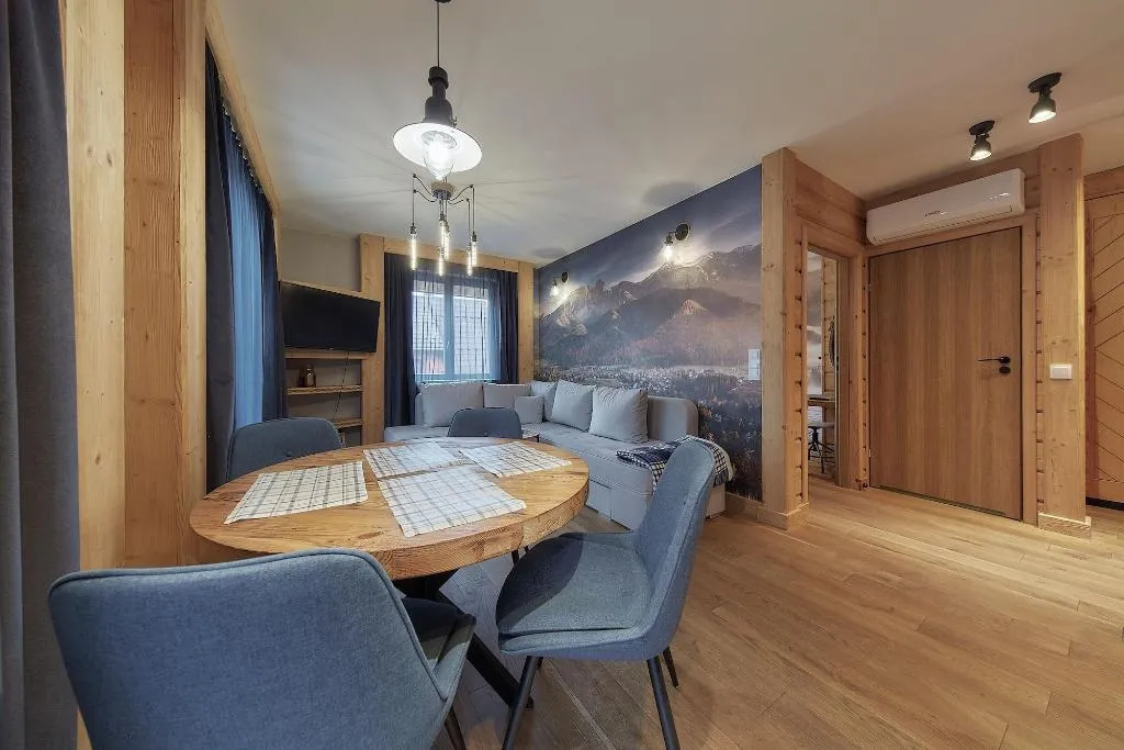 Room, ApartHotel Giewont, Krakow