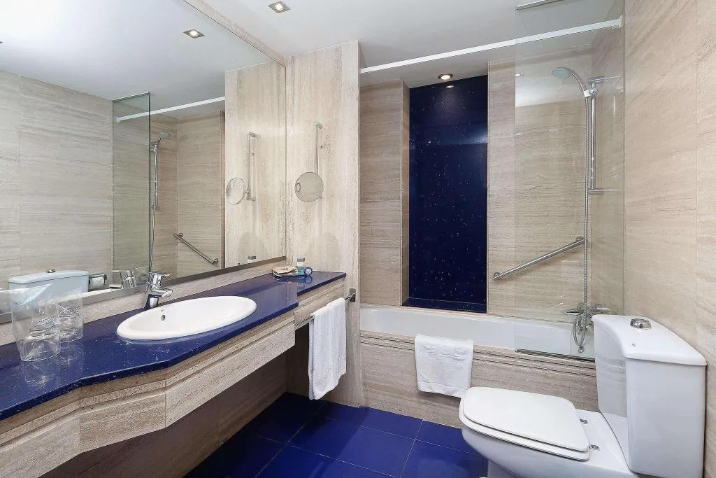 DOUBLE TWO DOUBLE BEDS Room, Hcc St. Moritz, Barcelona