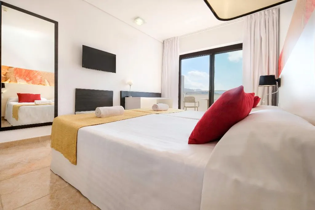 Double or Twin SEA VIEW Room, AzuLine Hotel Bergantin, Ibiza