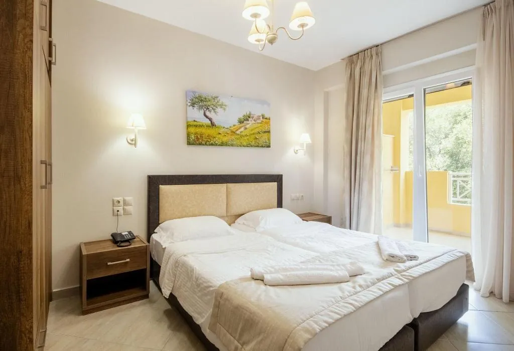 Room, Robolla Beach, Corfu