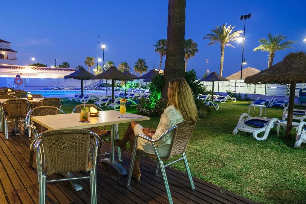 Bar, Isabel, Costa Del Sol
