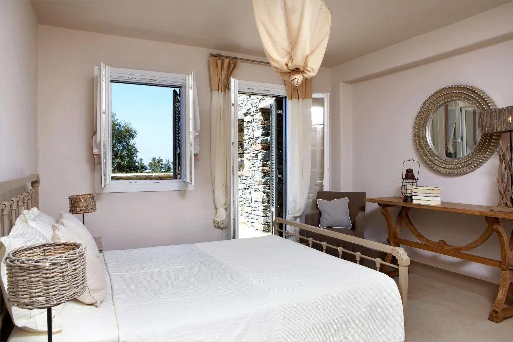 Room, Diles & Rinies, Mykonos