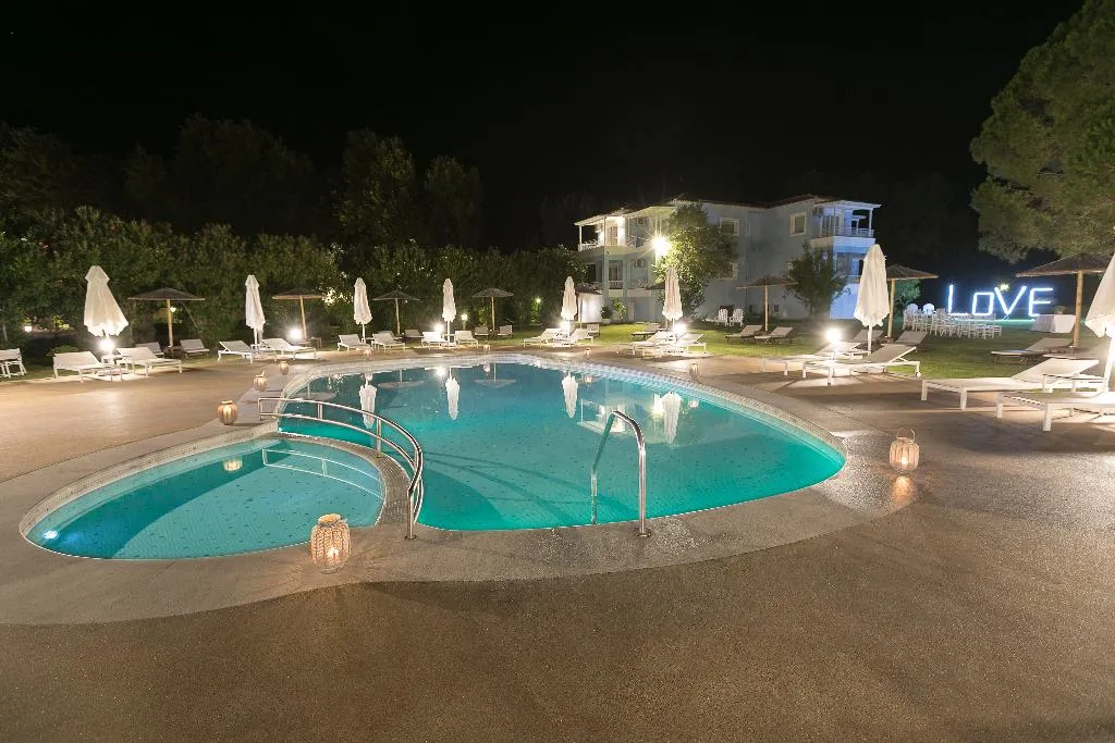 Pool, Mandraki Village, Skiathos