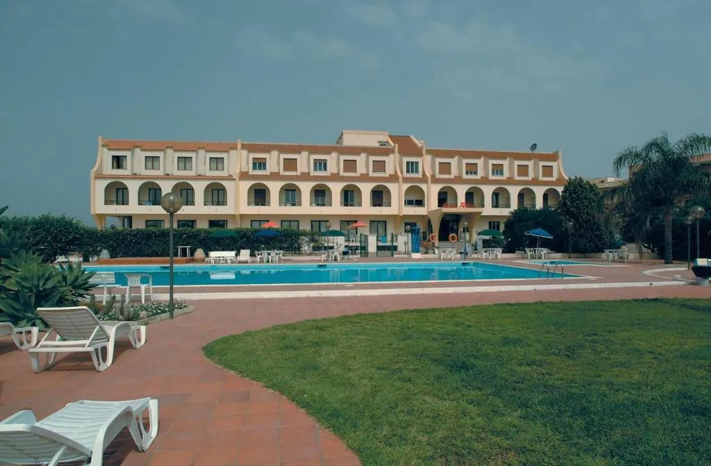 Pool, Relax, Catania