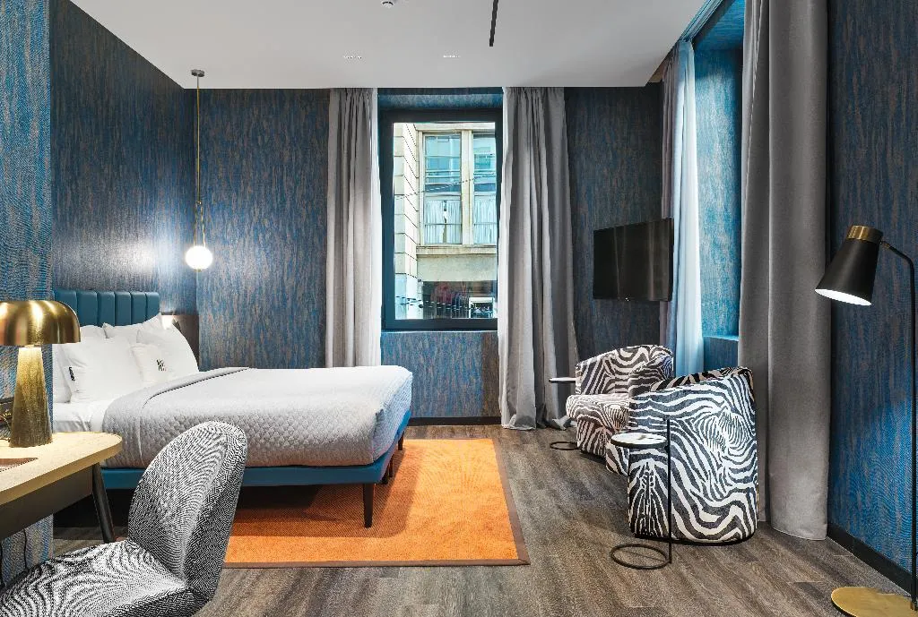 TRIPLE DELUXE Room, NYX Esperia Palace Athens by Leonardo Hotels, Athens