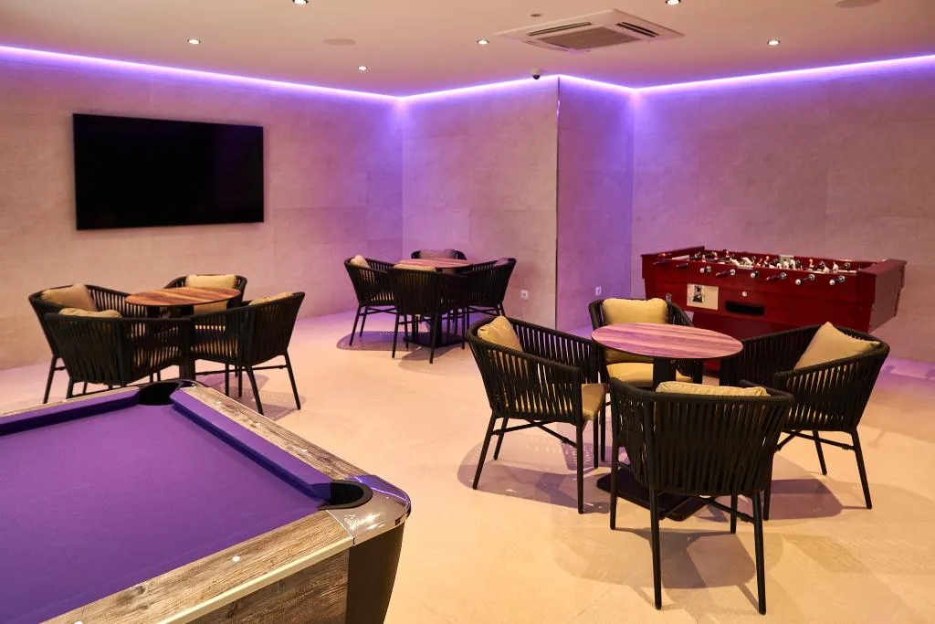 Sports and Entertainment, Apartamentos Ponent, Majorca