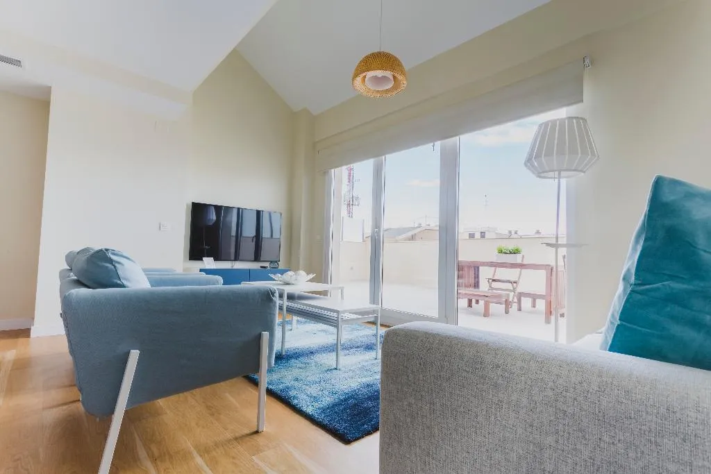 APARTMENT CAPACITY 8 THREE BEDROOMS Room, HQ Rooms San Vicente, Valencia