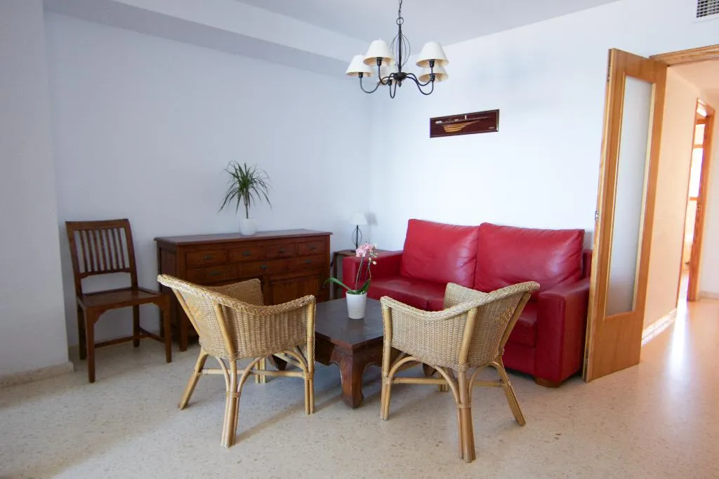 APARTMENT CAPACITY 6 THREE BEDROOM Room, Valencia Port Saplaya Apartamentos, Valencia