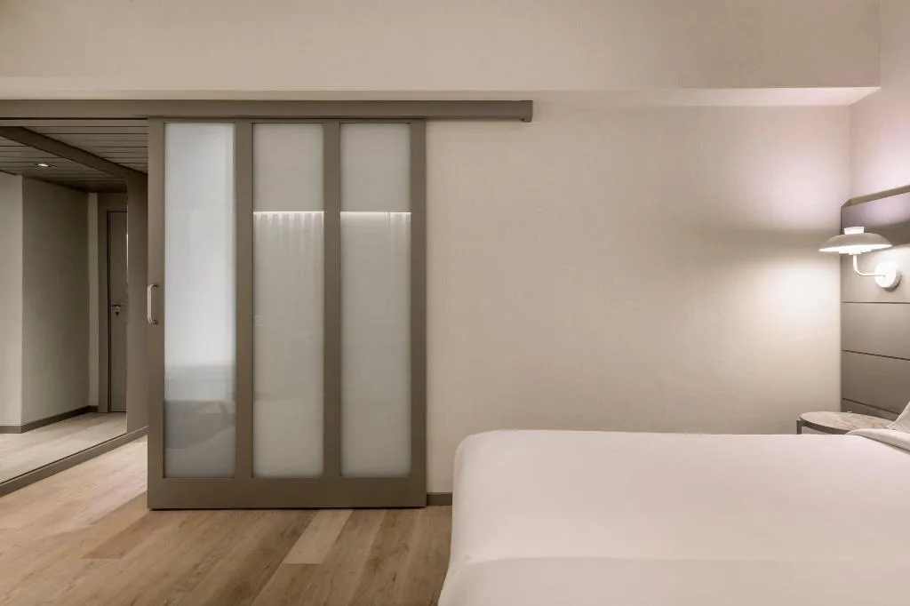 TWIN STANDARD Room, AC Madrid Carlton, Madrid