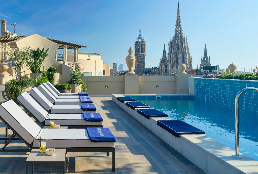 Pool, H10 Madison, Barcelona