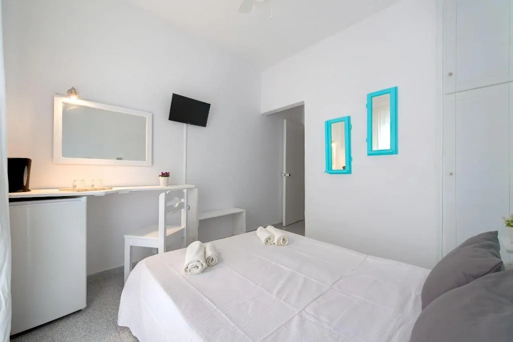 Room, Ikaros Hotel, Santorini