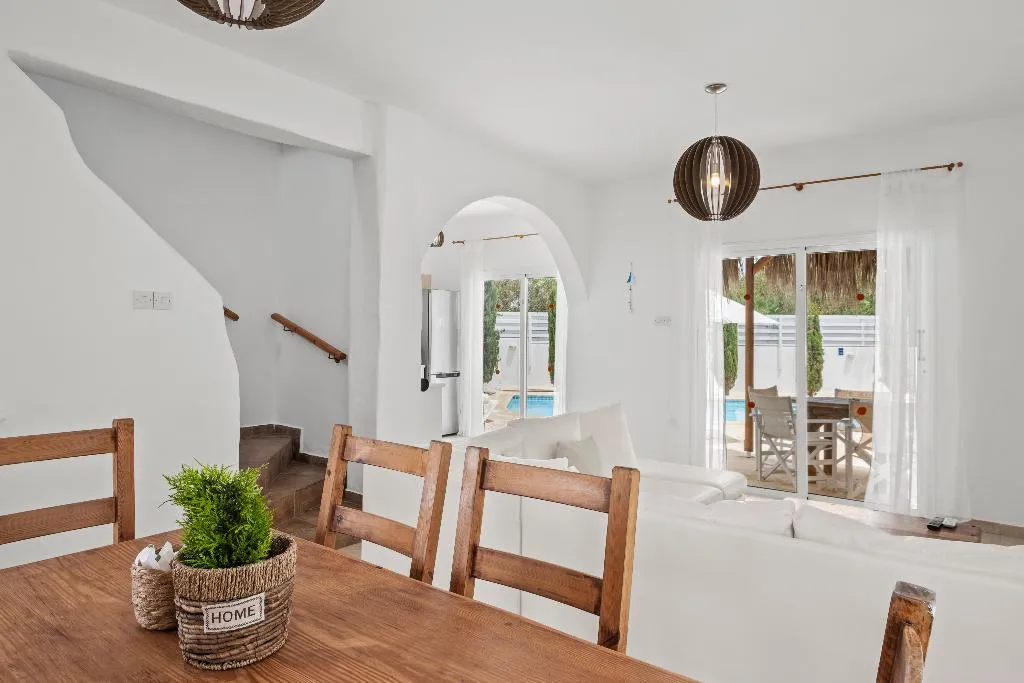 VILLA THREE BEDROOMS Room, Thalassines Villas, Cyprus