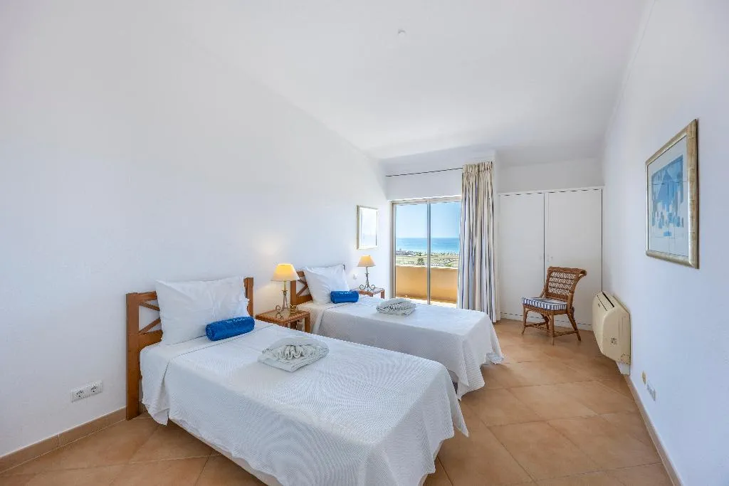 APARTMENT PENTHOUSE Room, Vila Palmeira, Algarve
