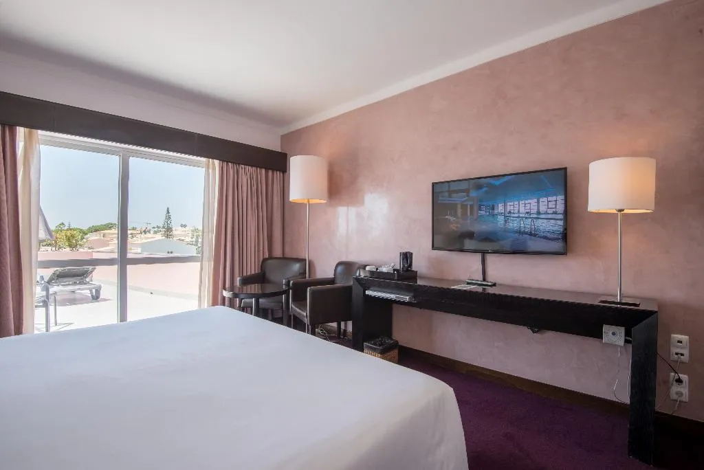 Room, Vila Gale Collection Praia, Algarve