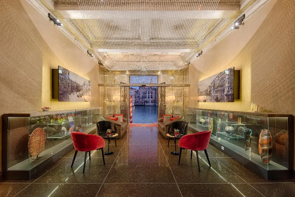 Lobby, Palazzo Barocci, Venice