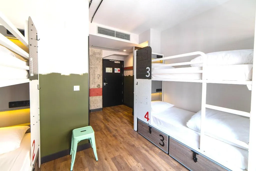 QUADRUPLE BUNK BED Room, Generator Madrid, Madrid