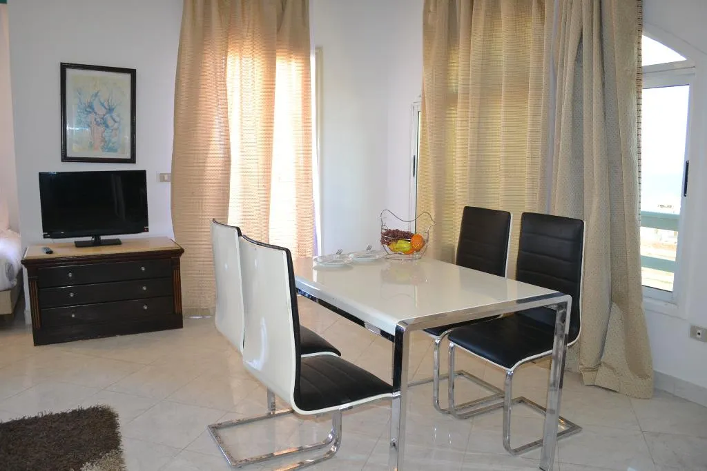 FAMILY ROOM STANDARD Room, Dexon Roma Hotel & Aqua Park, Red Sea Riviera