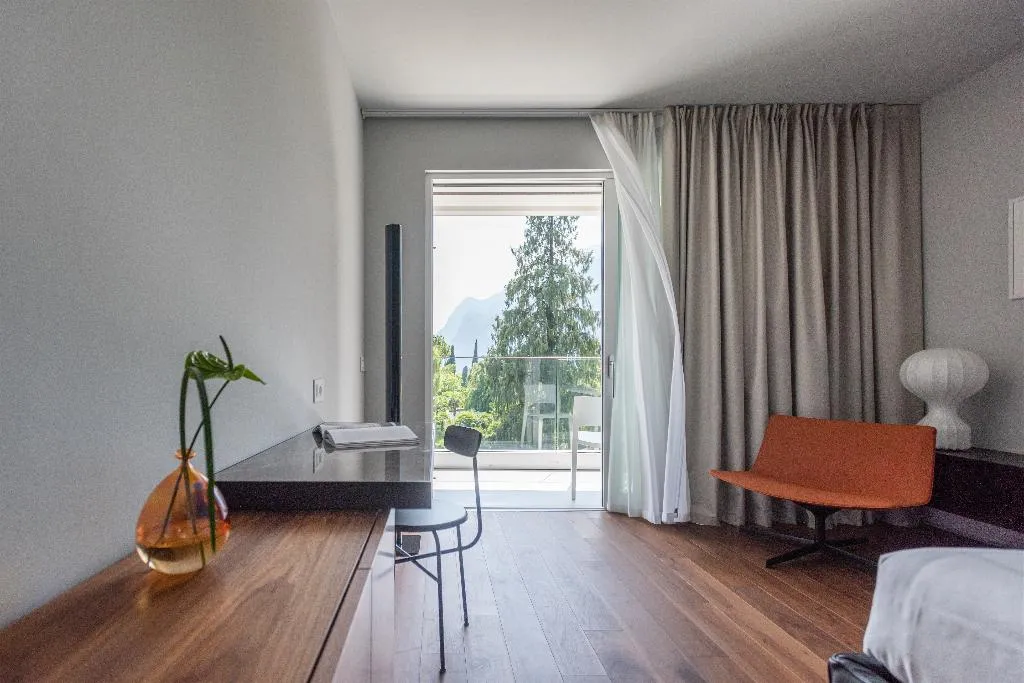 DOUBLE SUPERIOR PARK VIEW Room, Grand Resort Du Lac Et Du Parc, Milan