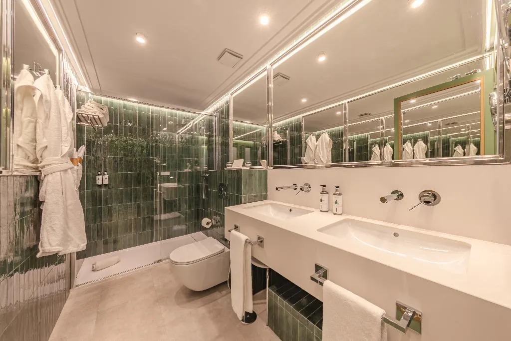 DOUBLE SINGLE USE SUPERIOR RIVER VIEW Room, Ribera de Triana Hotel, Seville