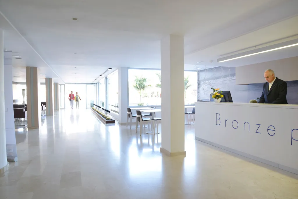 Lobby, Akeah Broncemar, Gran Canaria