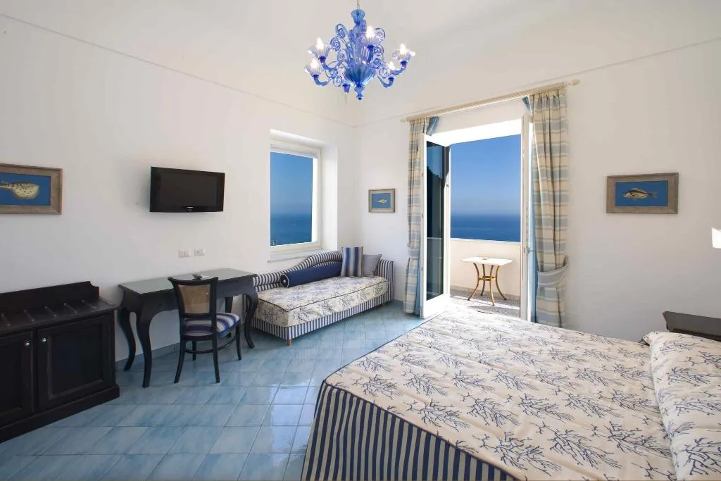 DOUBLE SUPERIOR SEA VIEW Room, Palazzo Marzoli Resort, Naples