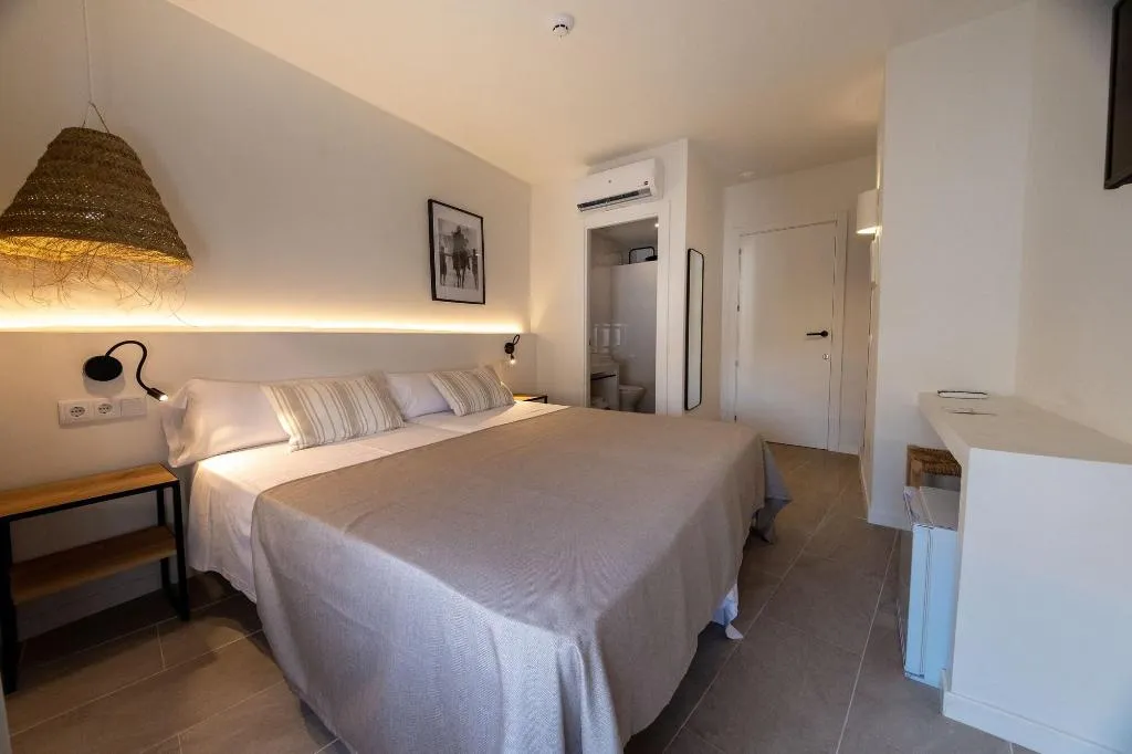 Room, Hotel Tres Tocs, Menorca
