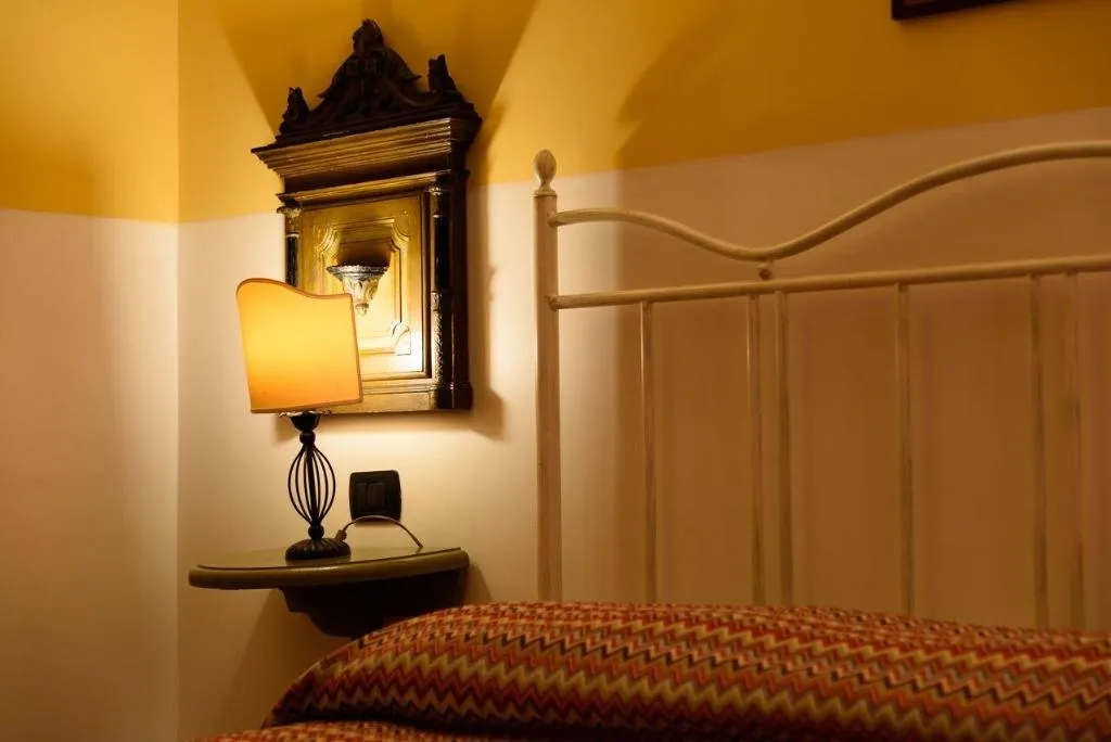 Room, Mergellina, Naples