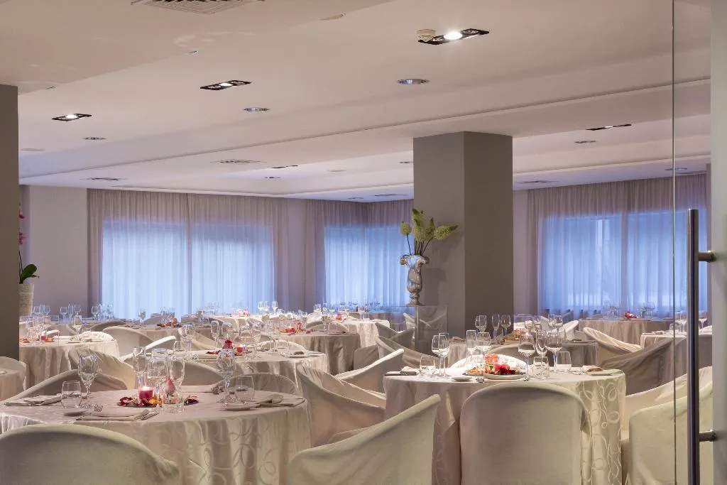 Restaurant, Hotel Marad, Naples