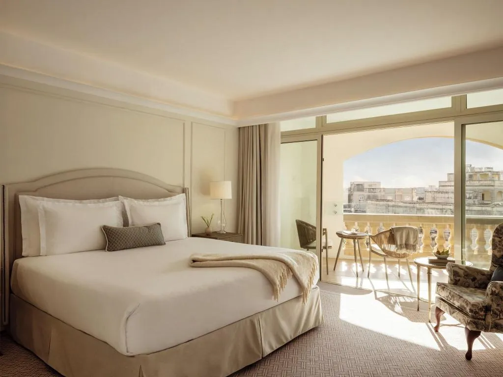 SUITE KING SIZE BED Room, Corinthia Palace Malta, Malta